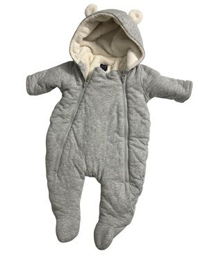 GAP babyGap One piece Infant Fleece Snowsuit 0-3 Months. Grey.